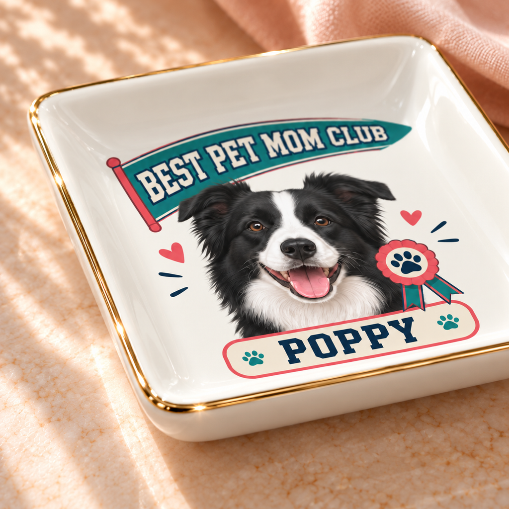 Best Pet Mom Club — Personalized Pet Ring Dish — close-up of the thin gold rim