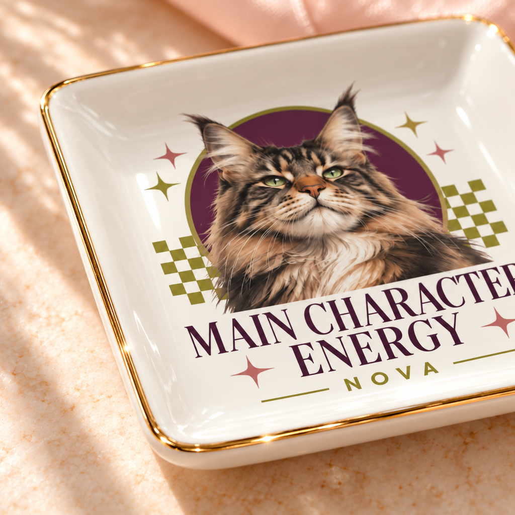 Main Character Energy — Personalized Pet Ring Dish — close-up of the thin gold rim