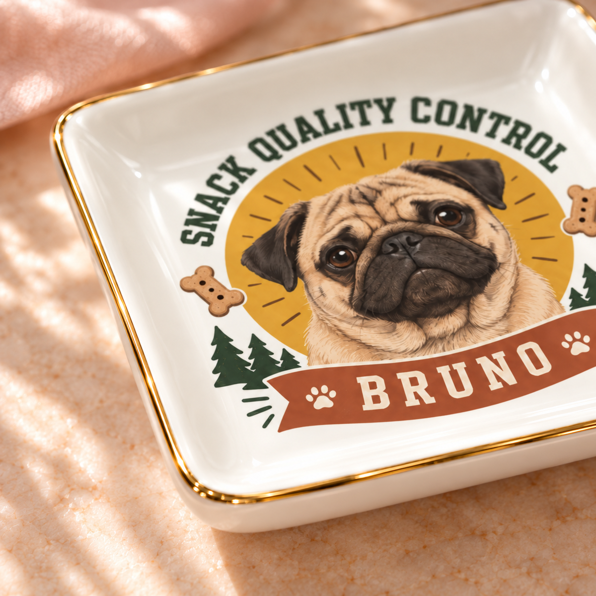 Snack Quality Control — Personalized Pet Ring Dish — close-up of the thin gold rim